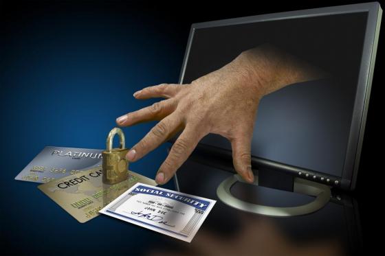 How to keep yourself safe from Online scams and Identity Theft